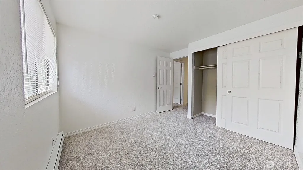 1700 W Sunn Fjord Lane Bremerton WA 98312