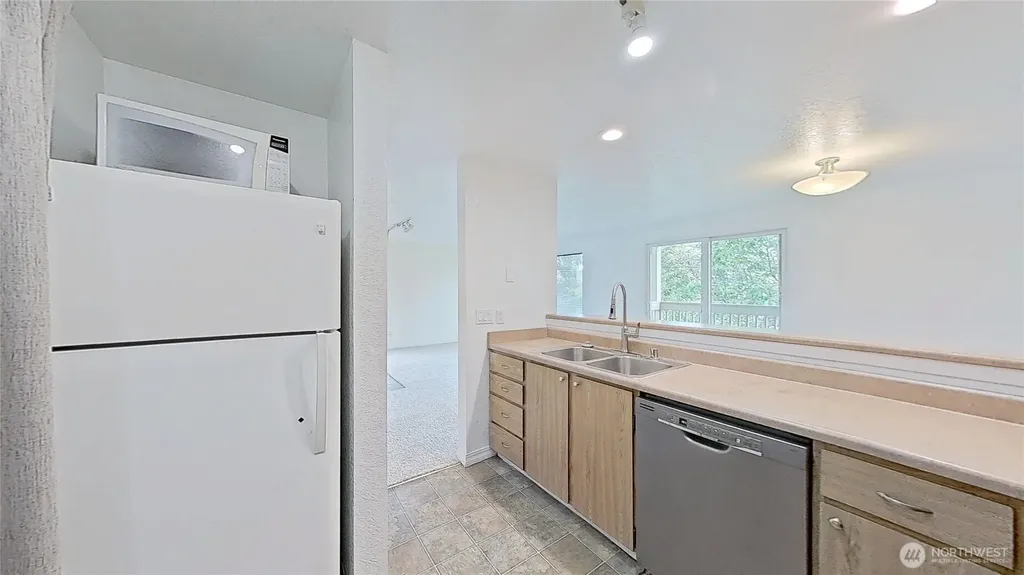 1700 W Sunn Fjord Lane Bremerton WA 98312