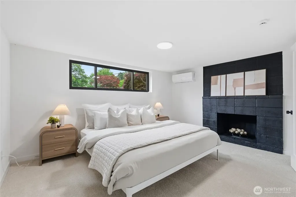 11255 Roseberg Avenue S Seattle WA 98168