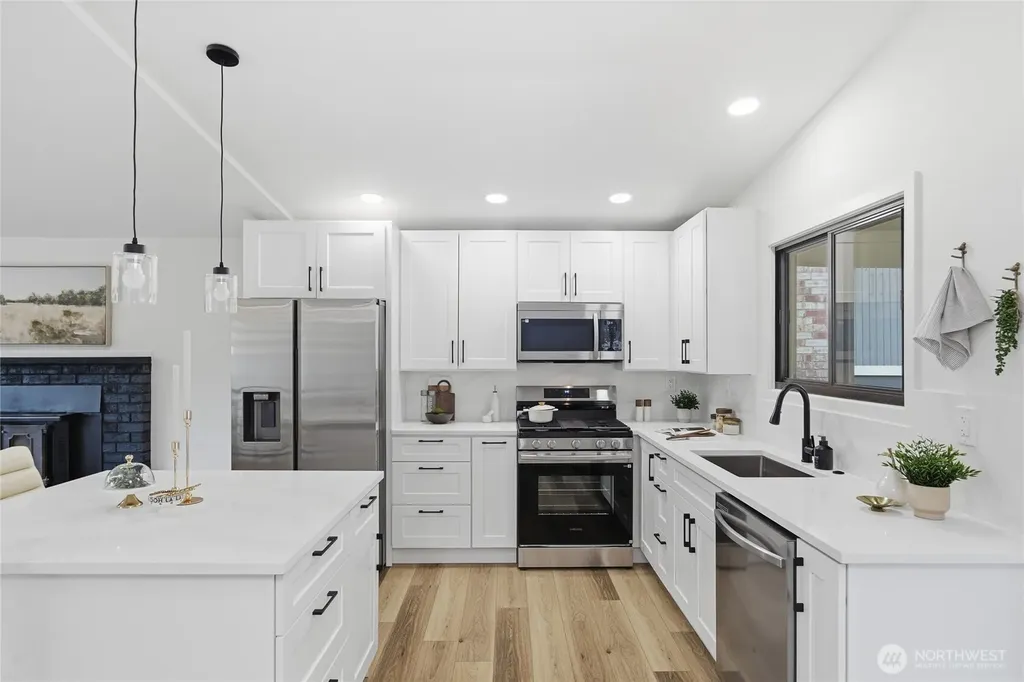 11255 Roseberg Avenue S Seattle WA 98168