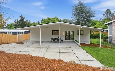 11255 Roseberg Avenue S Seattle WA 98168