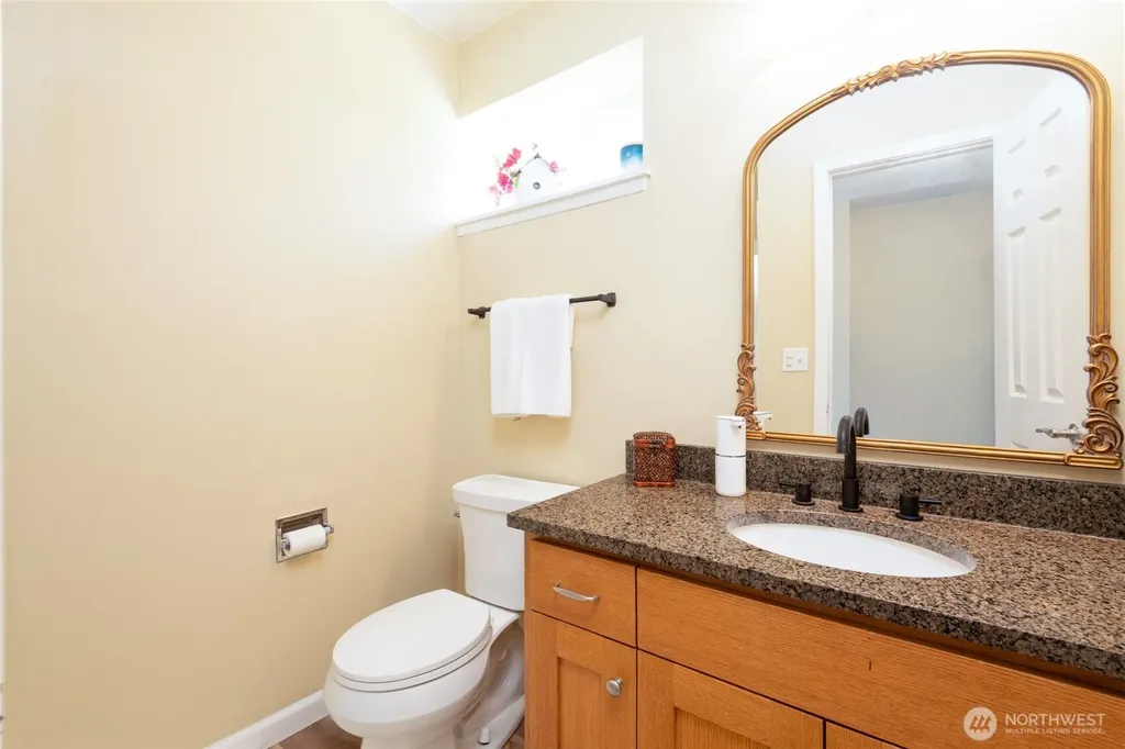 33717 40th Court SW Federal Way WA 98023