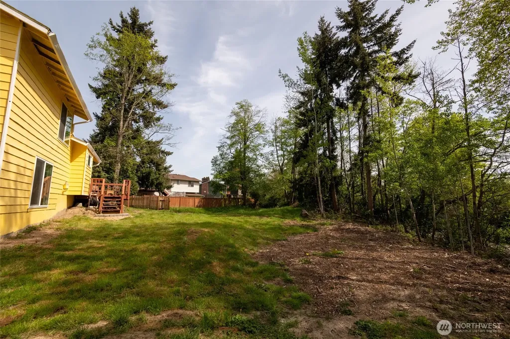 33717 40th Court SW Federal Way WA 98023