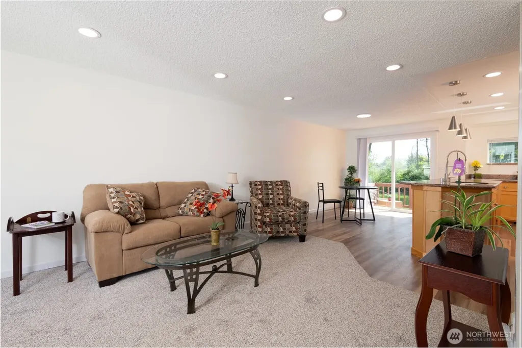 33717 40th Court SW Federal Way WA 98023
