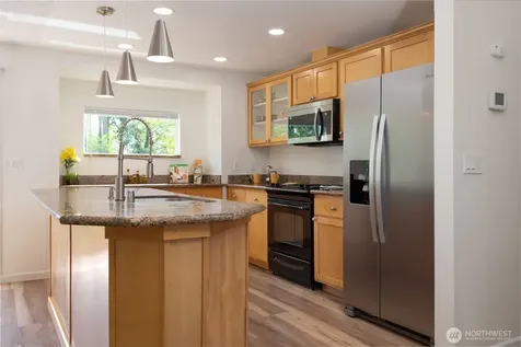 33717 40th Court SW Federal Way WA 98023