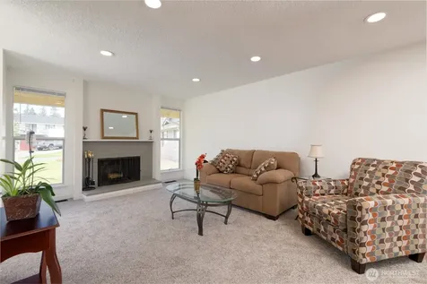 33717 40th Court SW Federal Way WA 98023