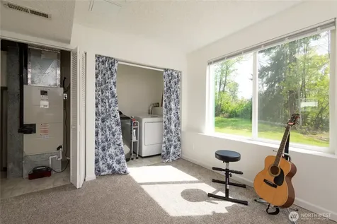 33717 40th Court SW Federal Way WA 98023