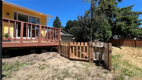 33717 40th Court SW Federal Way WA 98023