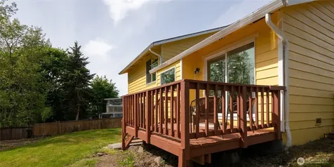 33717 40th Court SW Federal Way WA 98023