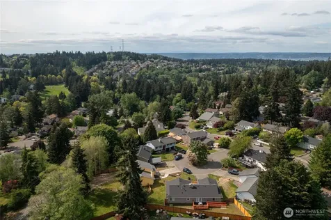 33717 40th Court SW Federal Way WA 98023
