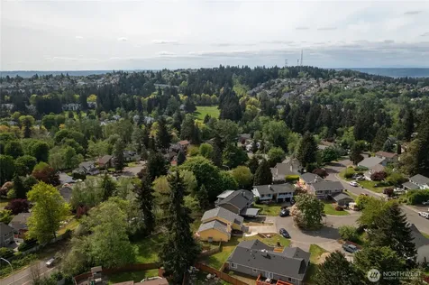 33717 40th Court SW Federal Way WA 98023
