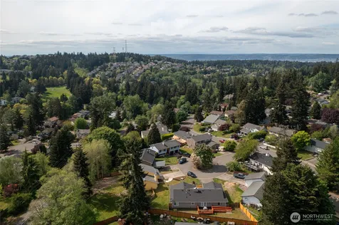 33717 40th Court SW Federal Way WA 98023