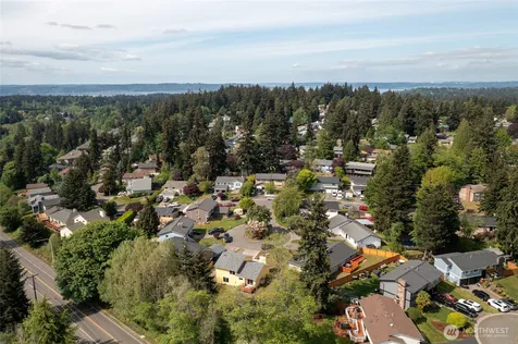 33717 40th Court SW Federal Way WA 98023