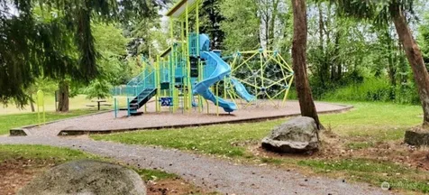 33717 40th Court SW Federal Way WA 98023