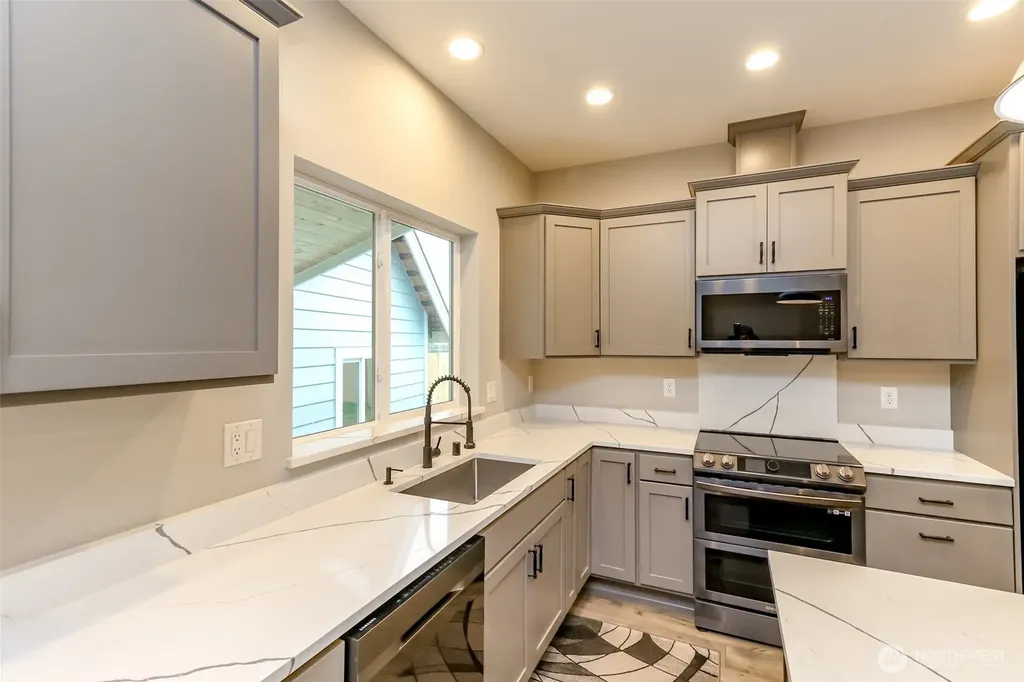 161 Coal Avenue Carbonado WA 98323