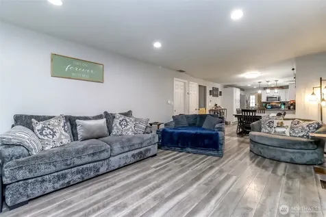 15120 108th Avenue E Puyallup WA 98374