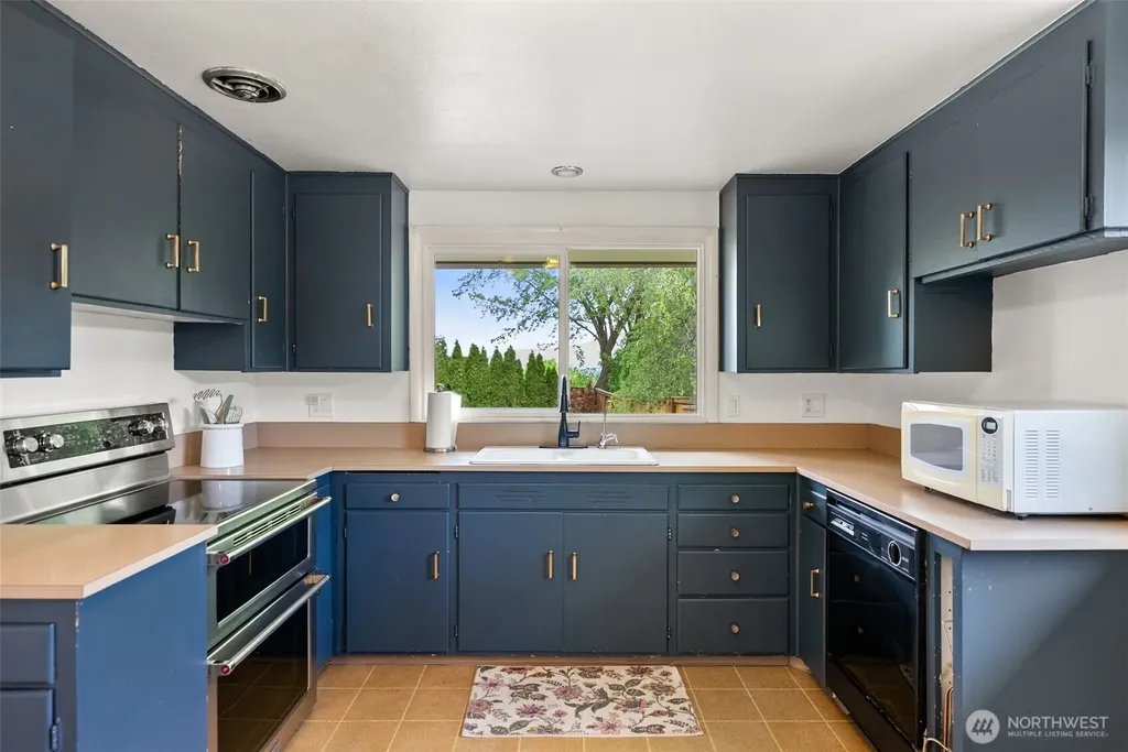 1216 Crawford Avenue Wenatchee WA 98801
