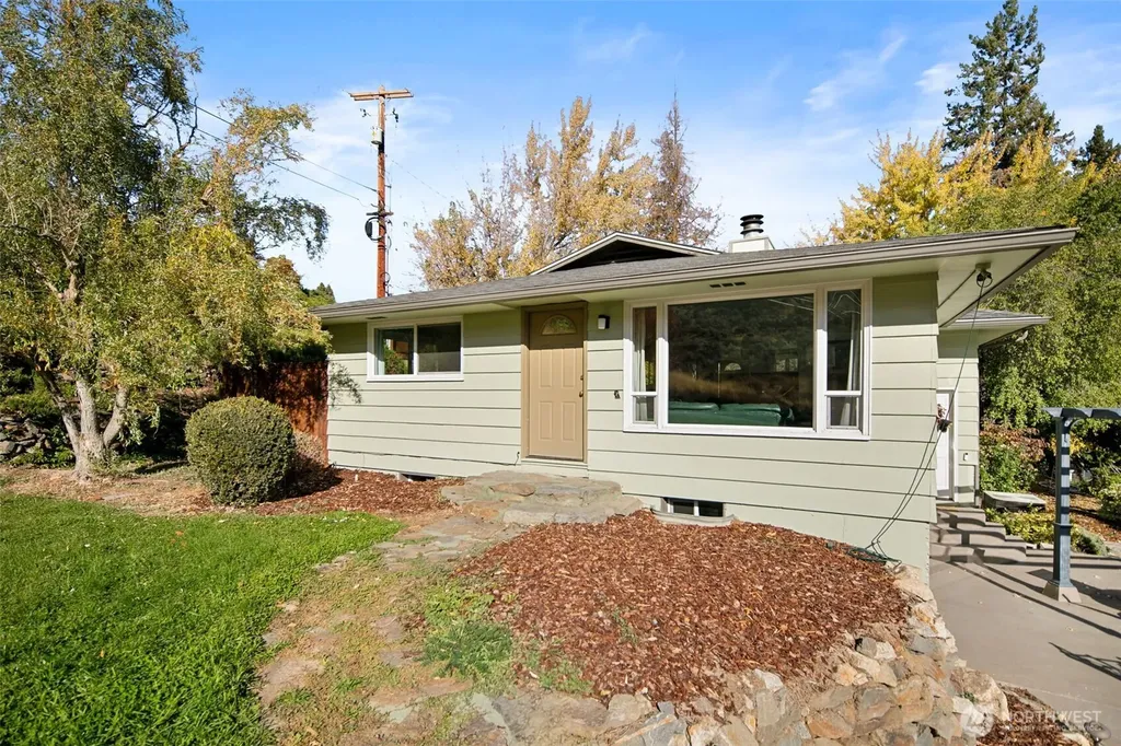 1216 Crawford Avenue Wenatchee WA 98801