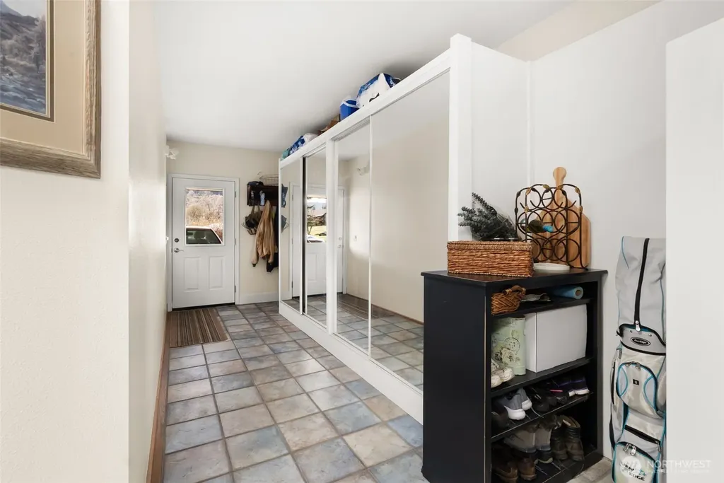 65 Wilderness Road Oakville WA 98568