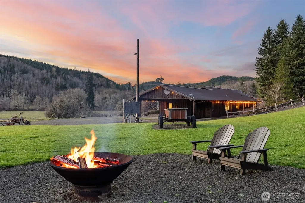 65 Wilderness Road Oakville WA 98568