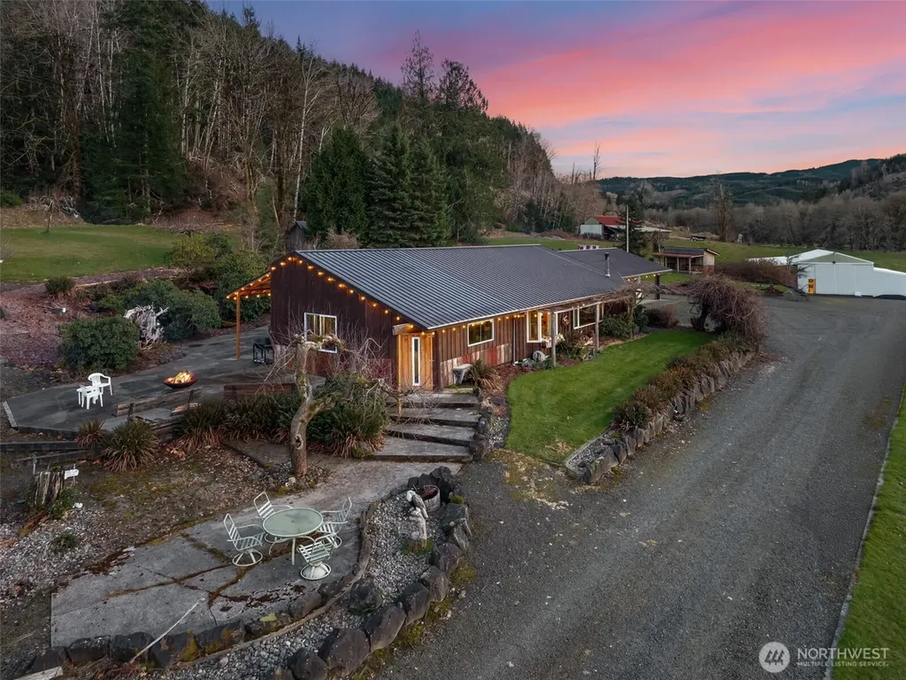 65 Wilderness Road Oakville WA 98568