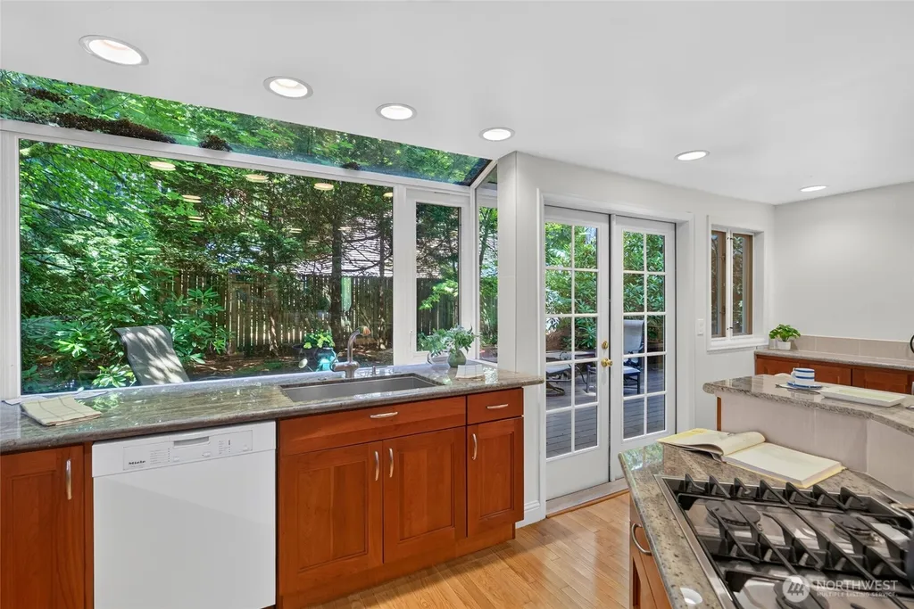 3315 129th Avenue NE Bellevue WA 98005
