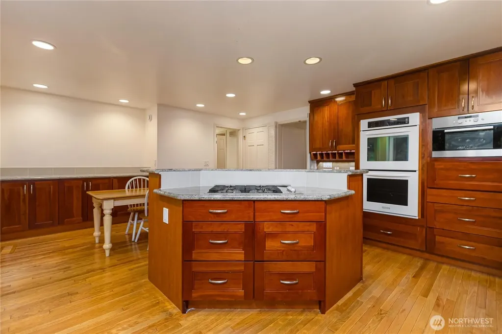 3315 129th Avenue NE Bellevue WA 98005