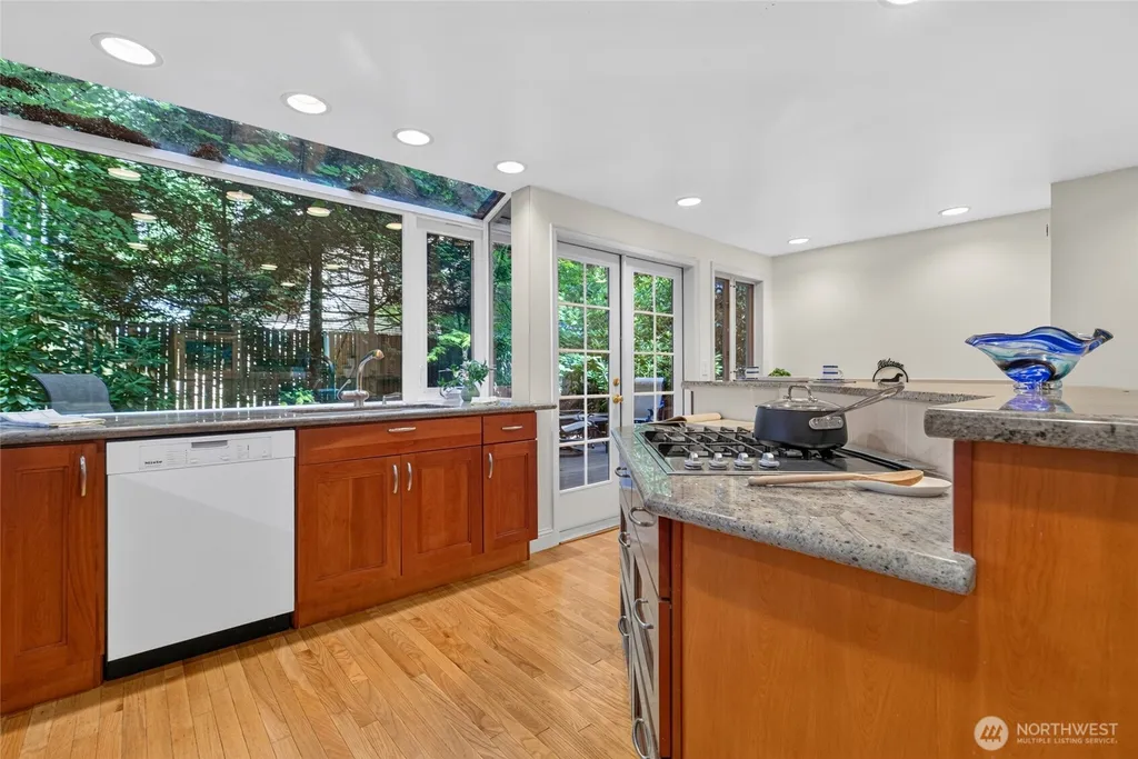 3315 129th Avenue NE Bellevue WA 98005