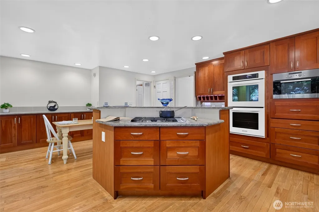 3315 129th Avenue NE Bellevue WA 98005