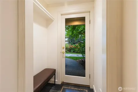 3315 129th Avenue NE Bellevue WA 98005