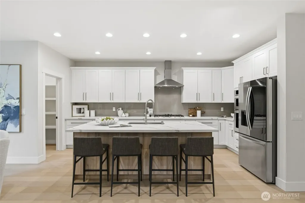 719 Edmonds Way Edmonds WA 98020