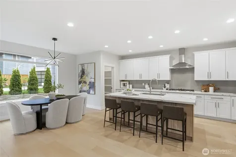 719 Edmonds Way Edmonds WA 98020
