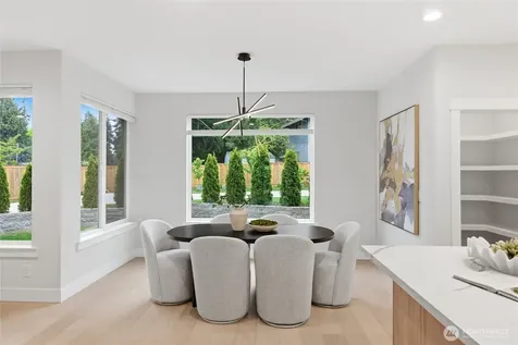 719 Edmonds Way Edmonds WA 98020