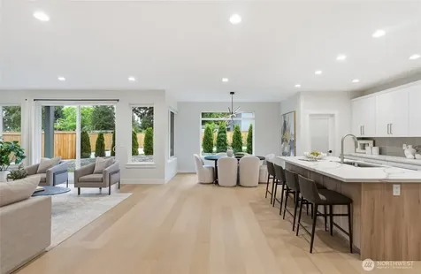 719 Edmonds Way Edmonds WA 98020