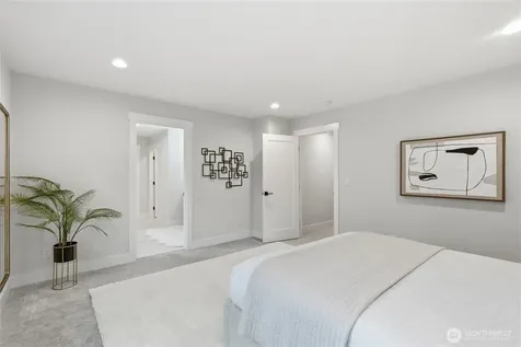 719 Edmonds Way Edmonds WA 98020