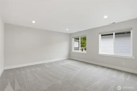 719 Edmonds Way Edmonds WA 98020