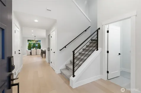719 Edmonds Way Edmonds WA 98020