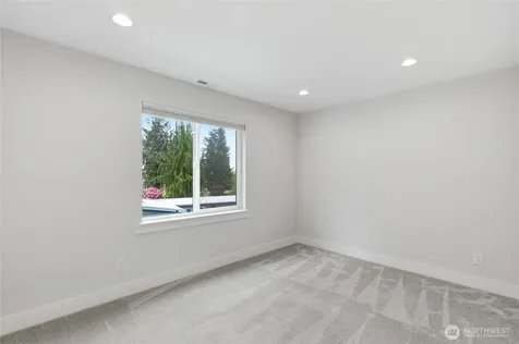 719 Edmonds Way Edmonds WA 98020