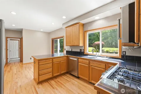 8206 211th Avenue SE Snohomish WA 98290