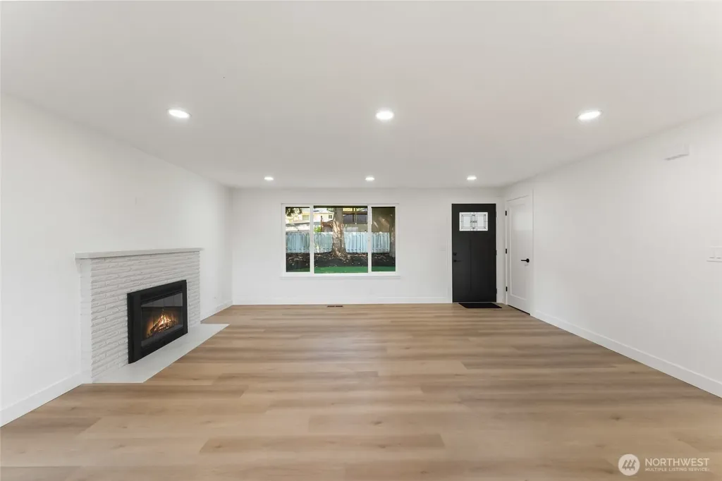 12215 SE 35th Street Bellevue WA 98006