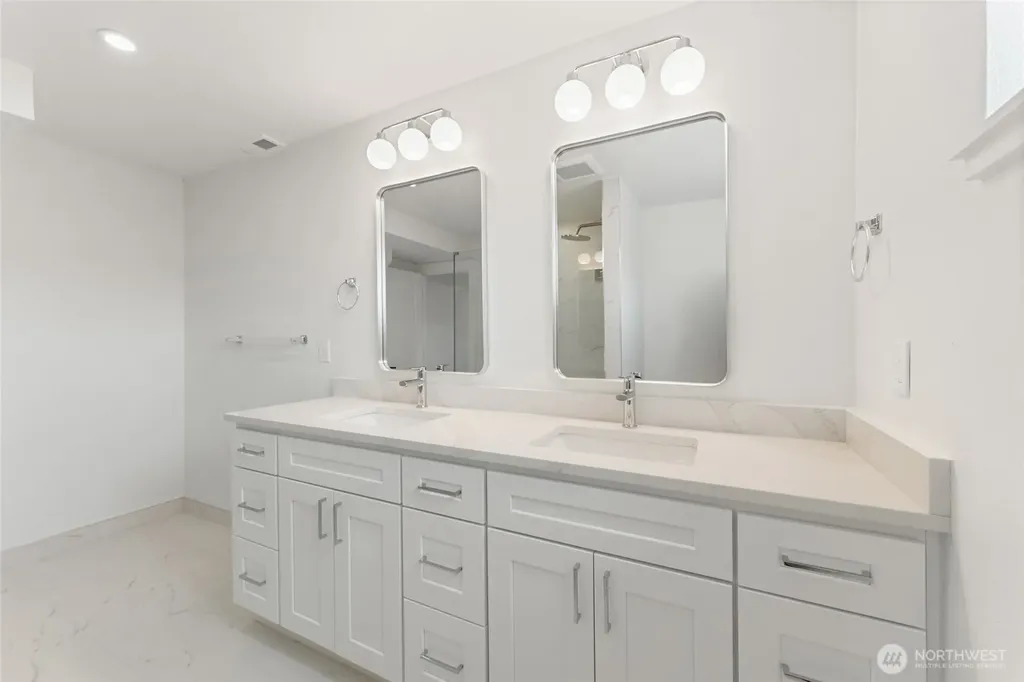 12215 SE 35th Street Bellevue WA 98006