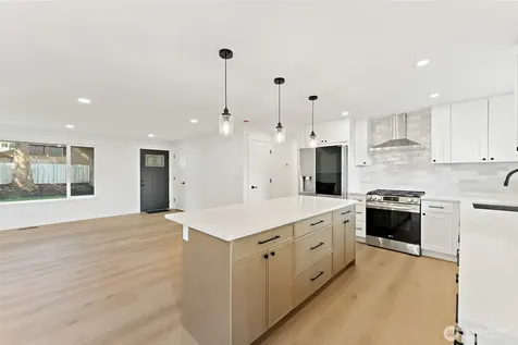 12215 SE 35th Street Bellevue WA 98006