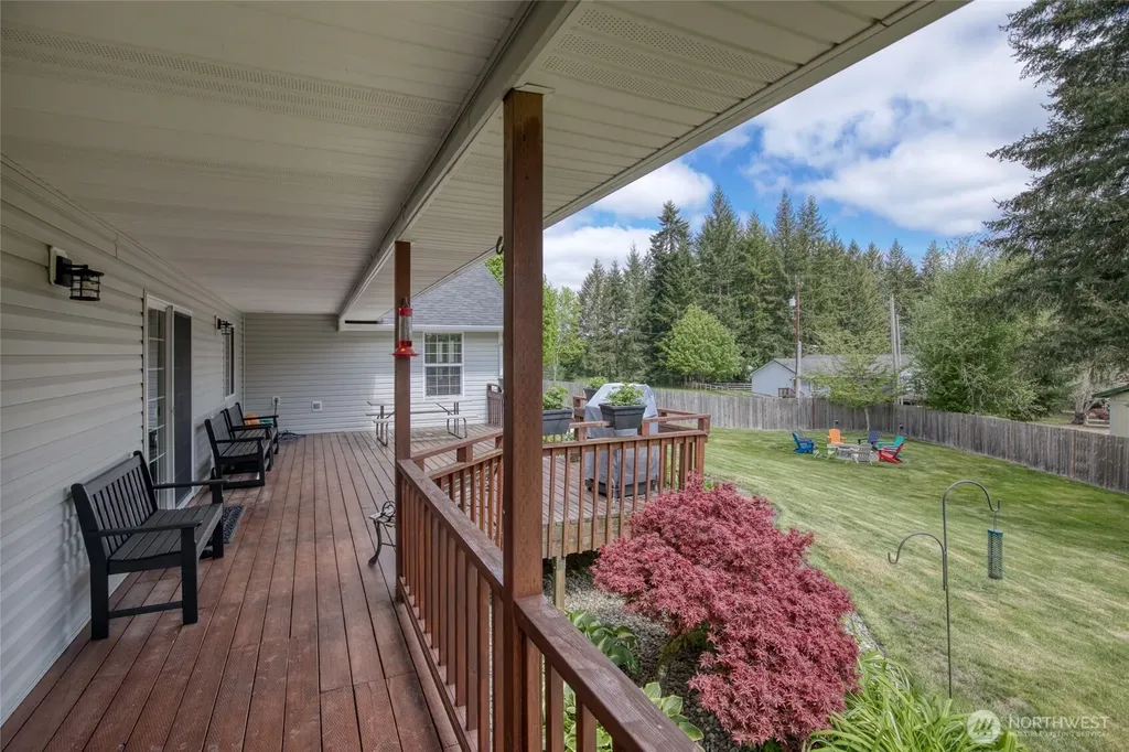 108 Garden Place Elma WA 98541
