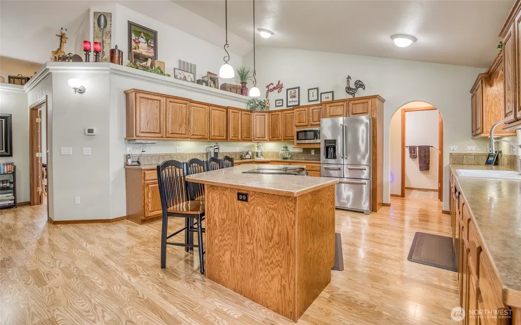 108 Garden Place Elma WA 98541