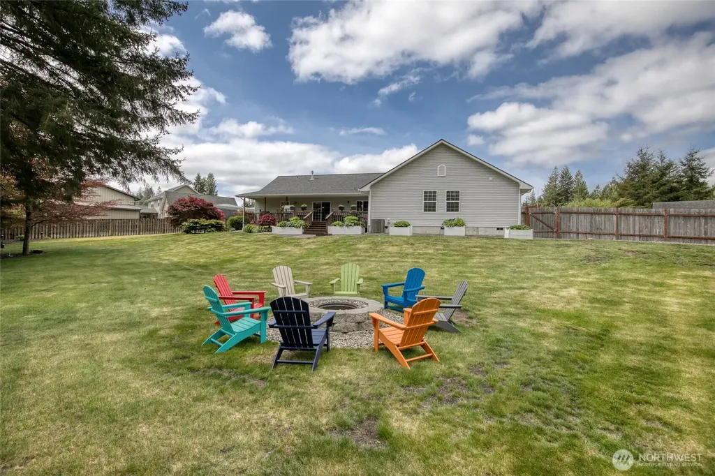 108 Garden Place Elma WA 98541