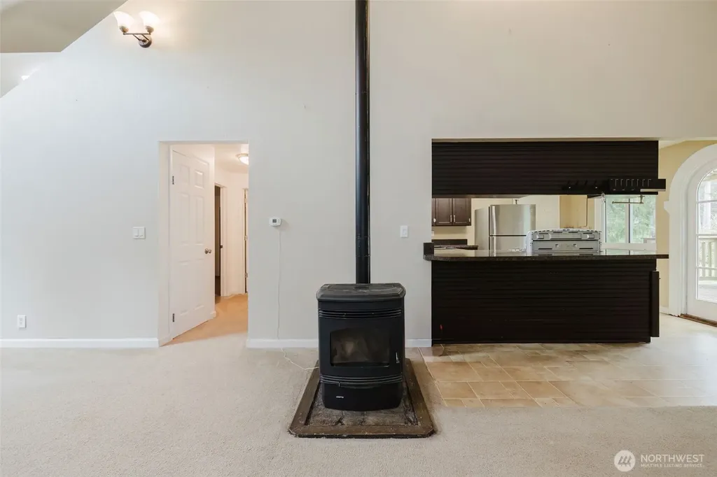 27299 Baywood Drive NE Kingston WA 98346