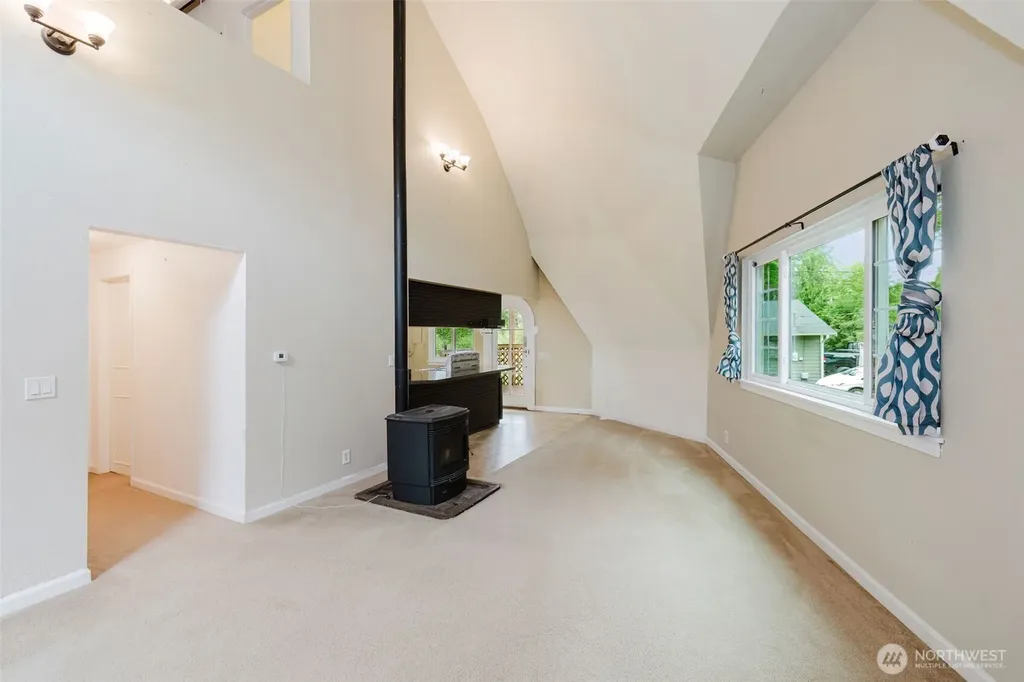 27299 Baywood Drive NE Kingston WA 98346