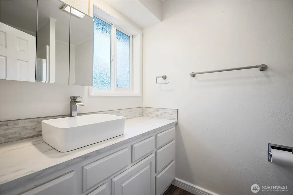 2441 W Lynnwood Drive Longview WA 98632