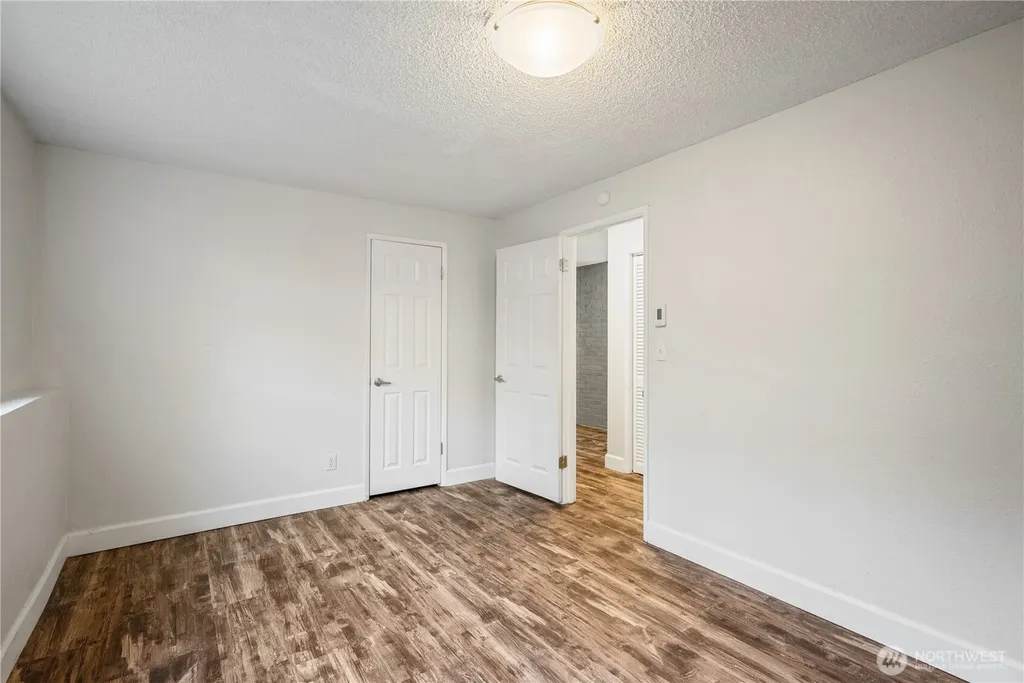 2441 W Lynnwood Drive Longview WA 98632