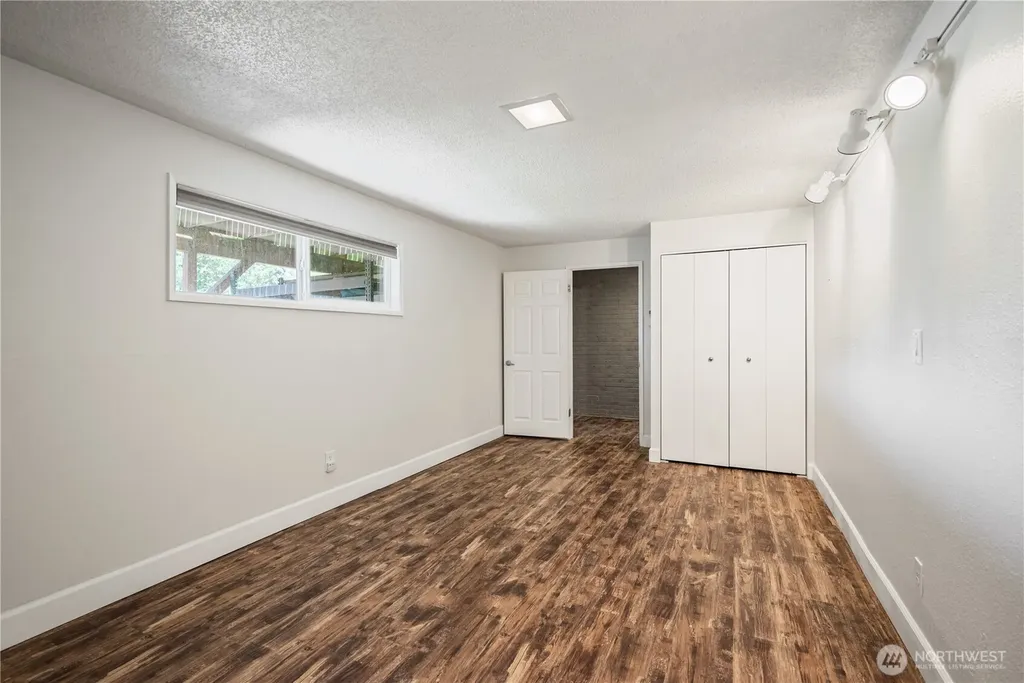2441 W Lynnwood Drive Longview WA 98632